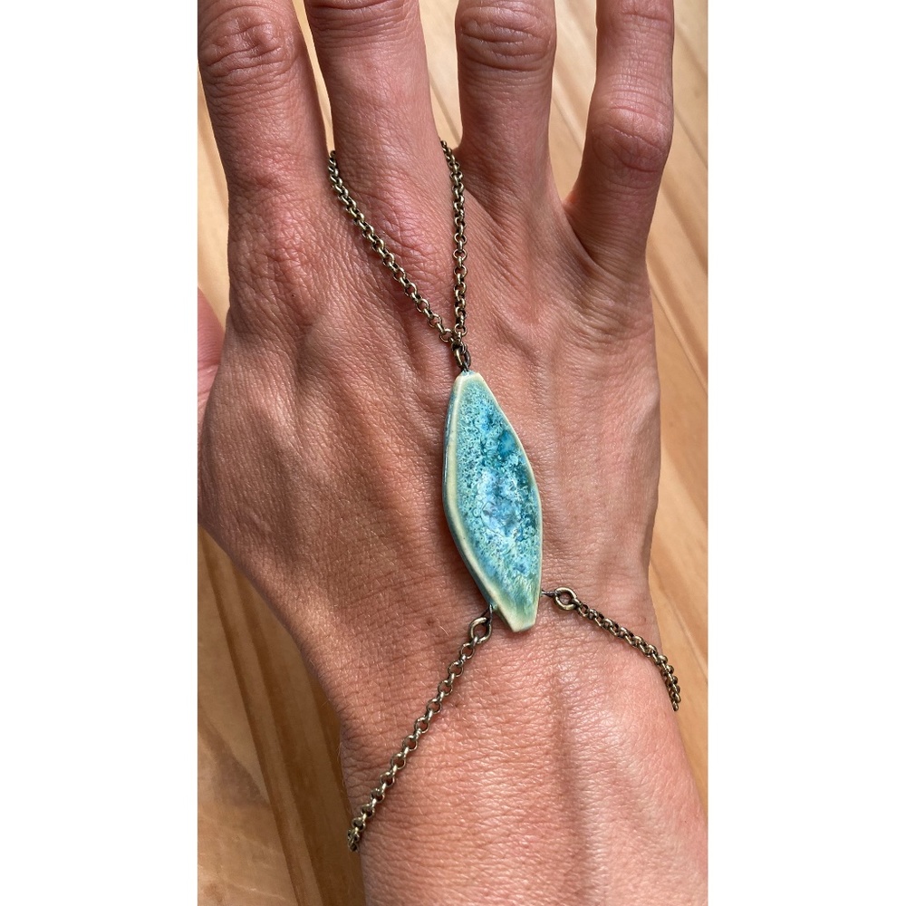 Handmade Hand Chain Stonework bracelet